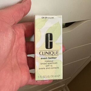 Clinique Even Better Makeup SPF 15 CN 58 honey (MF)Brand New Factory Sealed.